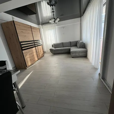 Apartment Robert Navodari