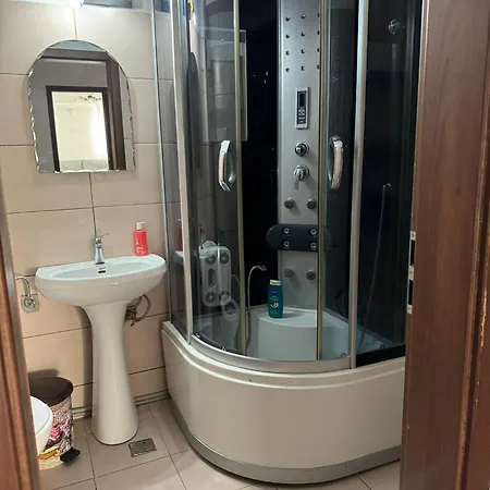 Robert Apartment Navodari